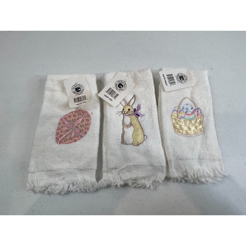 The Rug Barn American Classics Fringe Detail Embroidered Hand Towels - Lot of 3
